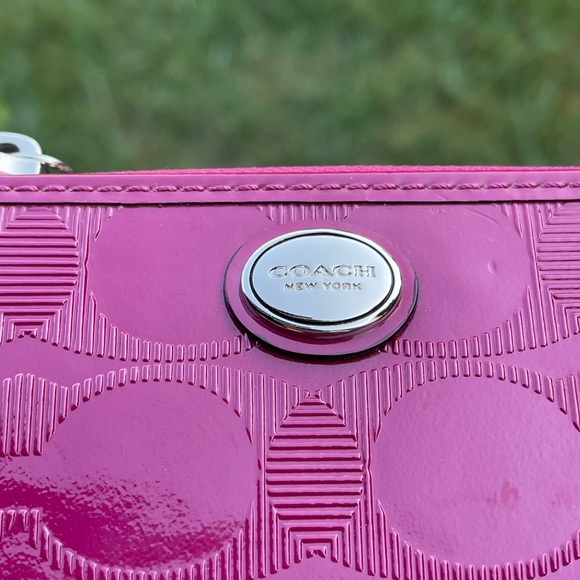Coach Cranberry Patent Leather Embossed Logo Wallet - Picture 6 of 10